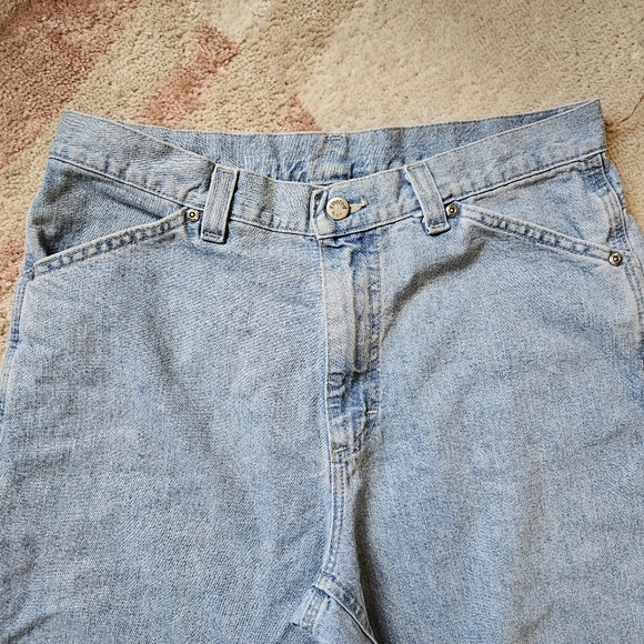 Vintage Riveted by Lee Carpenter Jeans in a Light Wash Size 12 - Picture 6 of 9